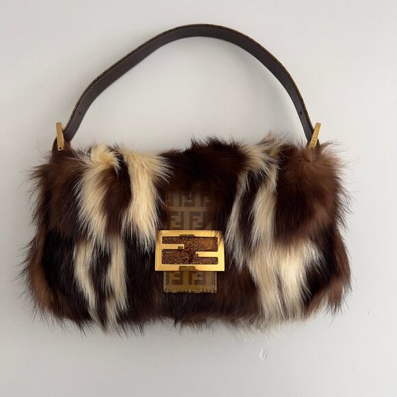 Vintage Fendi Skunk Fur Baguette - Picture 10 of 10